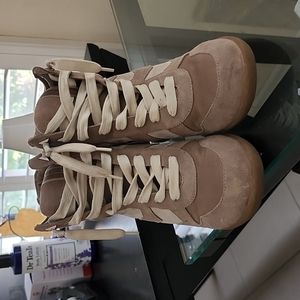 Bootie shoes